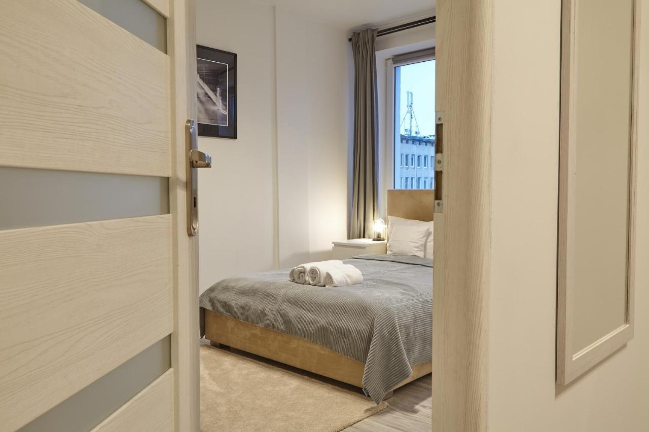 Oomph Warsaw Central Premium Apartments Ngoại thất bức ảnh